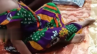 Indian Sexy Teacher Has Sex With Her Young Student In Hindi
