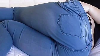 THOSE JEANS GIVE ME A NICE GIFT!! Look what the asshole was hiding