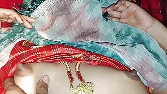 Beautiful Indian Bhabhi self fucking