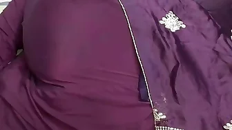 Beautiful wife ko dakh tay he sex Karna ka maan ho gaya - Indian husband and wife